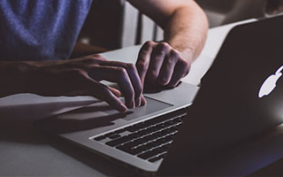 爱看机器人内容中的推理跳跃：谈回音室效应（更学术一点的解释）